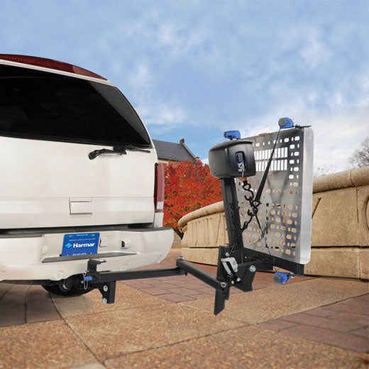 Swing Away option allows for easy access to trunk using Class III hitch
