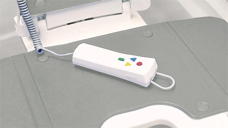 Hand control comes with large, easy to read buttons