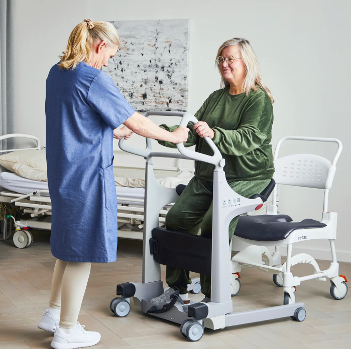 Molift Transfer Pro allows patient to approach seating area closely