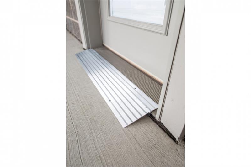 Transitions Modular Entry Ramp|Transitions Modular Entry Ramp Segmented|Modular Entry Ramp Various Sizes|Modular Entry Ramp Entrance|Modular Entry Ramp Entrance Profile|Modular Entry Ramp Entrance Closeup