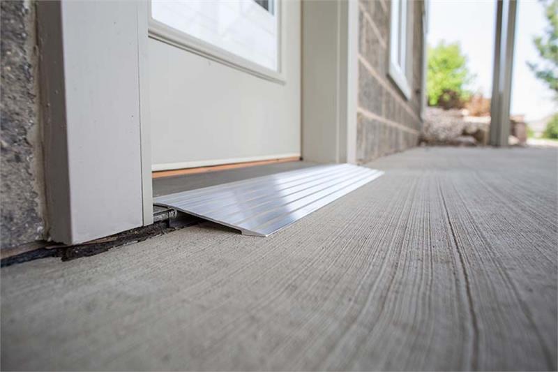 Transitions Modular Entry Ramp|Transitions Modular Entry Ramp Segmented|Modular Entry Ramp Various Sizes|Modular Entry Ramp Entrance|Modular Entry Ramp Entrance Profile|Modular Entry Ramp Entrance Closeup