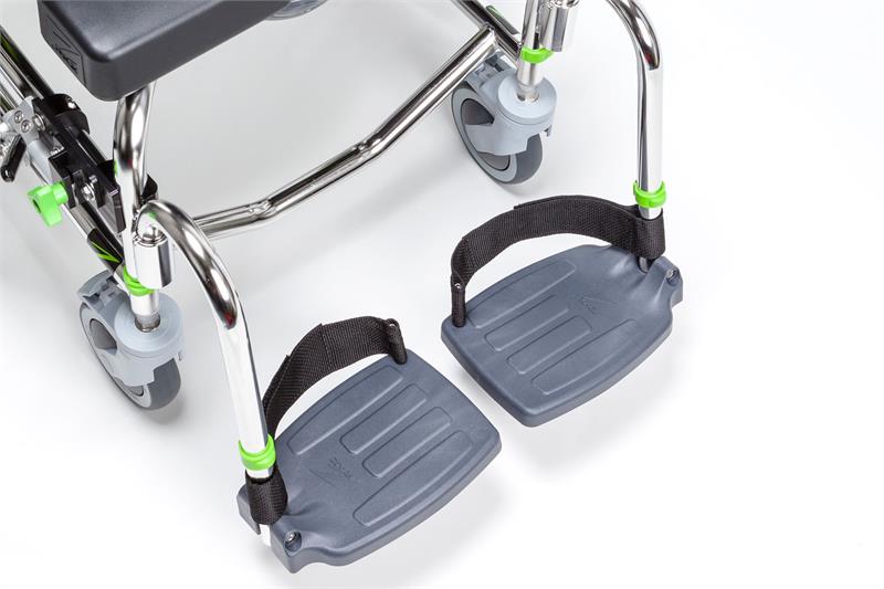Optional heel loops to keep feet from moving back during tilting
