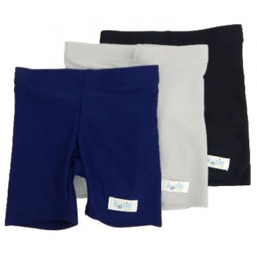 Kozie Clothes Unisex Sensory Compression Shorts|Unisex Sensory Compression Shorts in white|Unisex Sensory Compression Shorts in blush pink|Unisex Sensory Compression Shorts in steel gray|Girl wearing Unisex Sensory Compression Shorts in Gray|Kozie Clothes Compression Shorts Size Chart