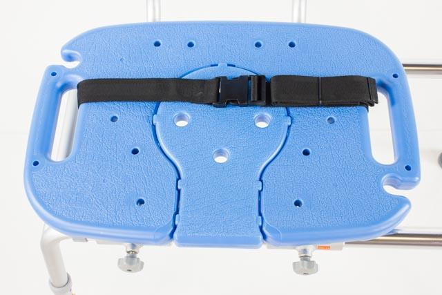 Closeup on seat without cutout and seatbelt buckled