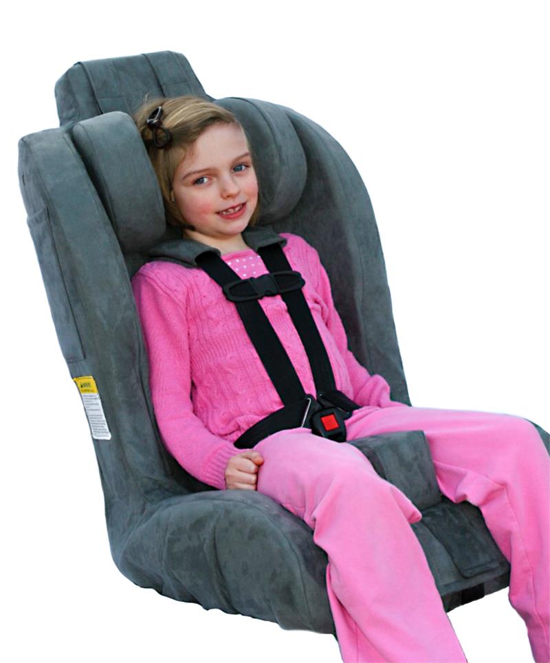 User in the Roosevelt Pediatric Car Seat With Head Support in Graphite
