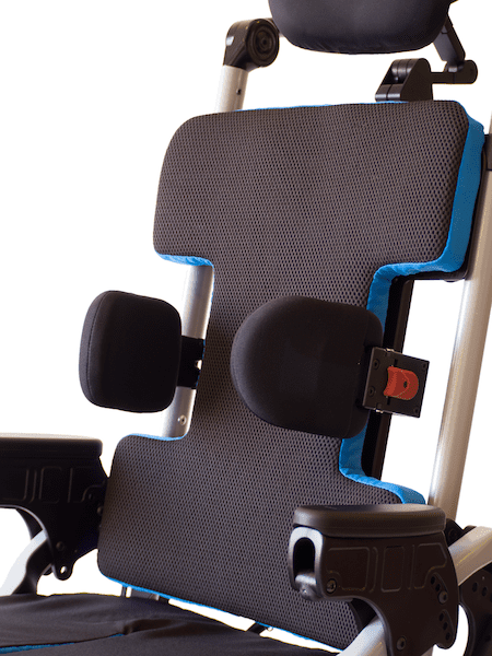 Contoured back rest with laterals forward for support